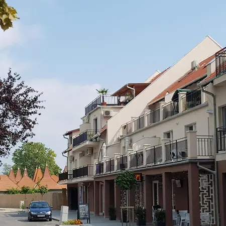 Evelin Penthouse Apartman Balatonlelle