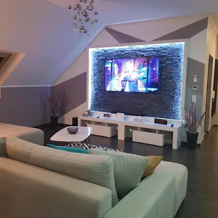 Apartman Evelin Penthouse Apartman *