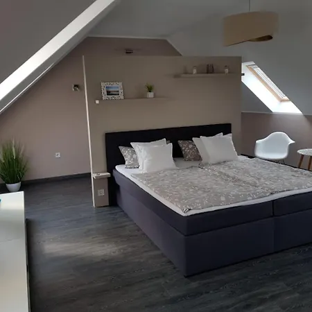 Evelin Penthouse Apartman * Balatonlelle